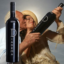 Load image into Gallery viewer, Diadema Rosso IGT Tuscany 2010 750ml - Crafted with 120 SWAROVSKI crystals (Limited) DM Wines
